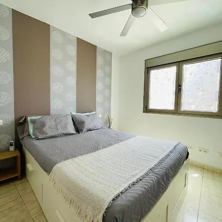 Piso Amplio Familiar شقة *